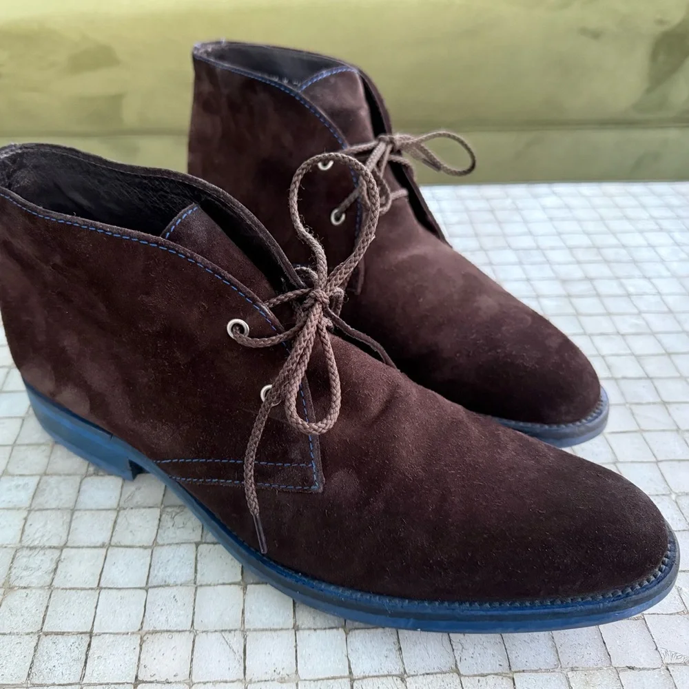 Donald J Pliner Italian crafted, pointed toe Chukka boots.